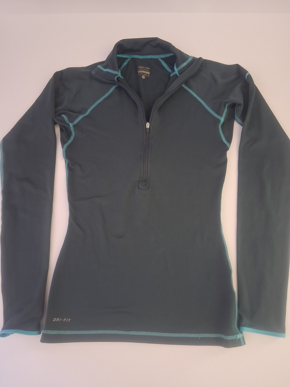 Nike Women's Grey/Blueish Tones Long Sleeve Dri-FIT Half-Zip Teal Stitching XS
